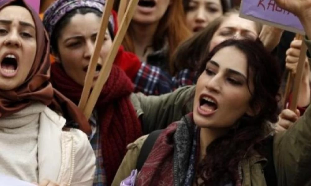 Υψώνουν τη φωνή τους οι γυναίκες στη Τουρκία: "Δεν φοβόμαστε"